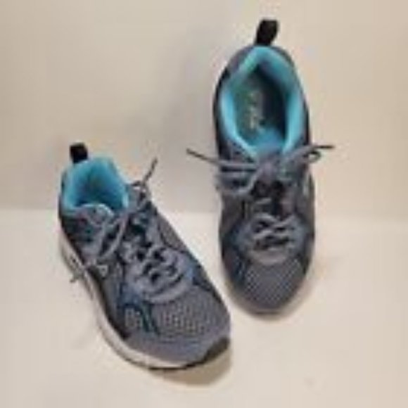 Fila Women Size 6 Gray and Turquoise Running Breathable Sneaker - Picture 1 of 8